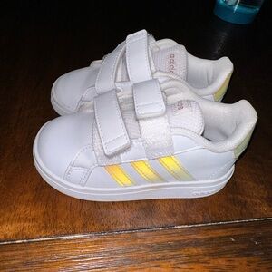 Adidas toddler girls reflective shoes size Us6